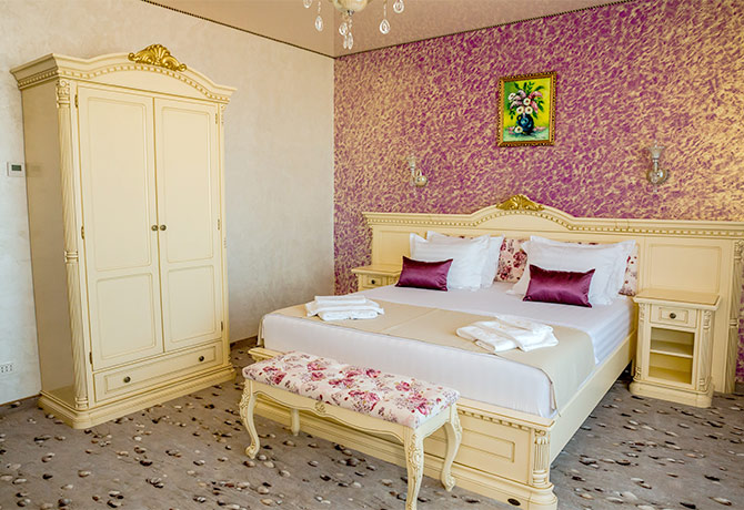 Dubla superioara cu vedere la piscina Almar Luxury Mamaia Nord